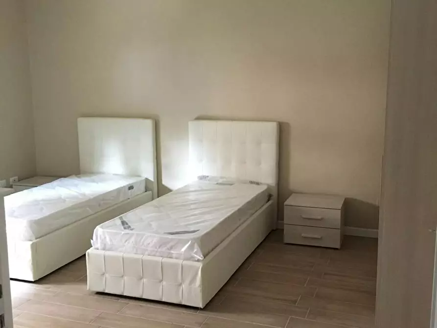 Immagine 3 di Camera condivisa in affitto  in Via Rimesse a Bologna