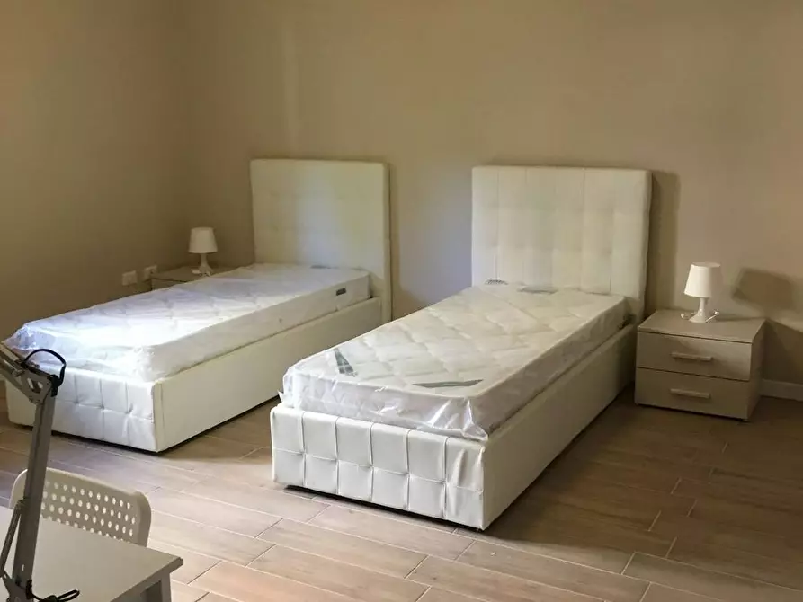 Immagine 6 di Camera condivisa in affitto  in Via Rimesse a Bologna