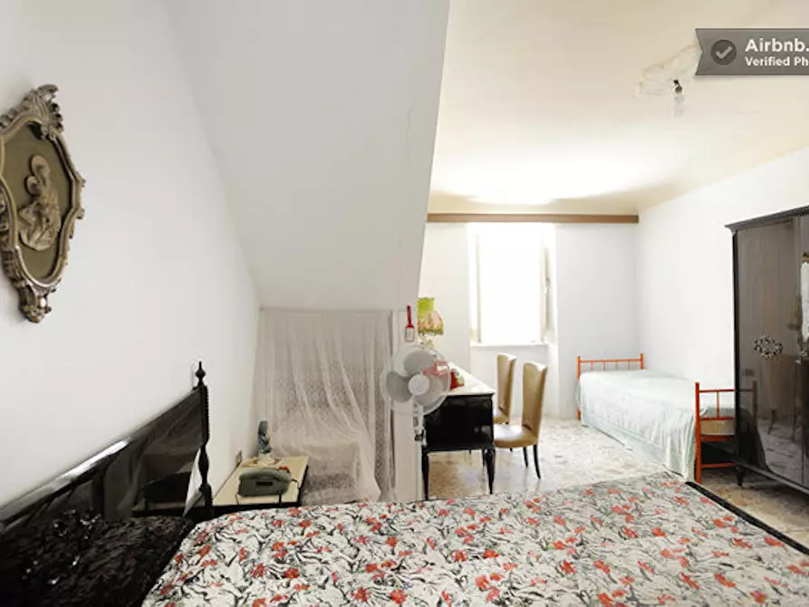 Immagine 8 di Camera in affitto  in Via Napoli a Cianciana