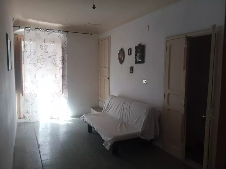 Immagine 10 di Camera in affitto  in Via Napoli a Cianciana