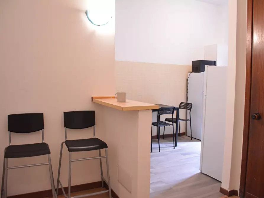 Immagine 7 di Camera in affitto  in Via Tigellio a Cagliari