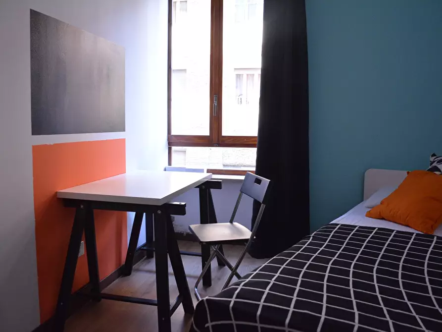 Immagine 2 di Camera in affitto  in Via Tigellio a Cagliari