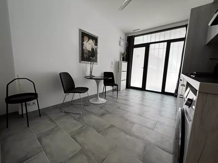 Immagine 3 di Appartamento in affitto  in Carrer Ignacio Zuloaga a Valencia