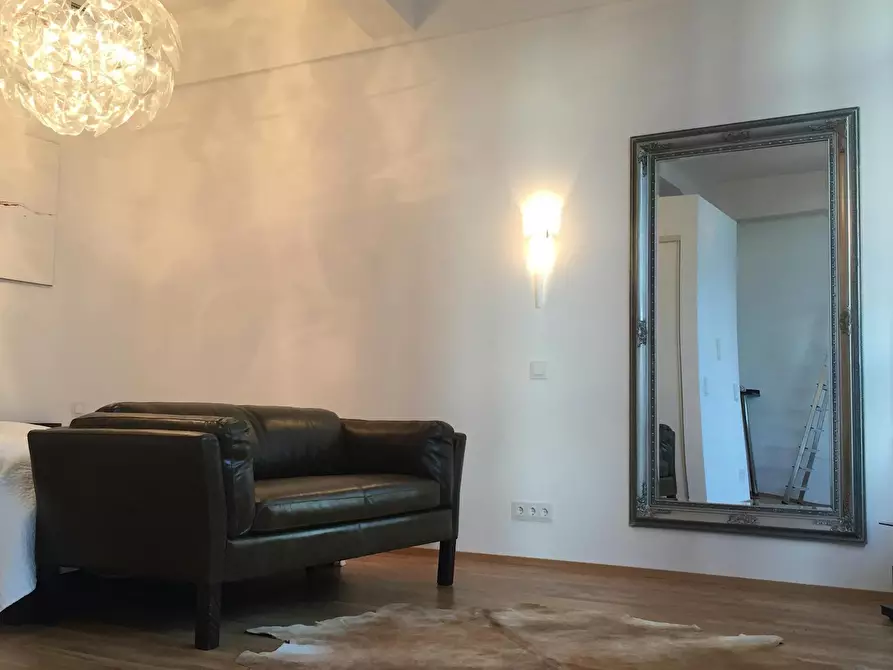 Immagine 2 di Appartamento in affitto  in Osthafenplatz a Frankfurt am Main
