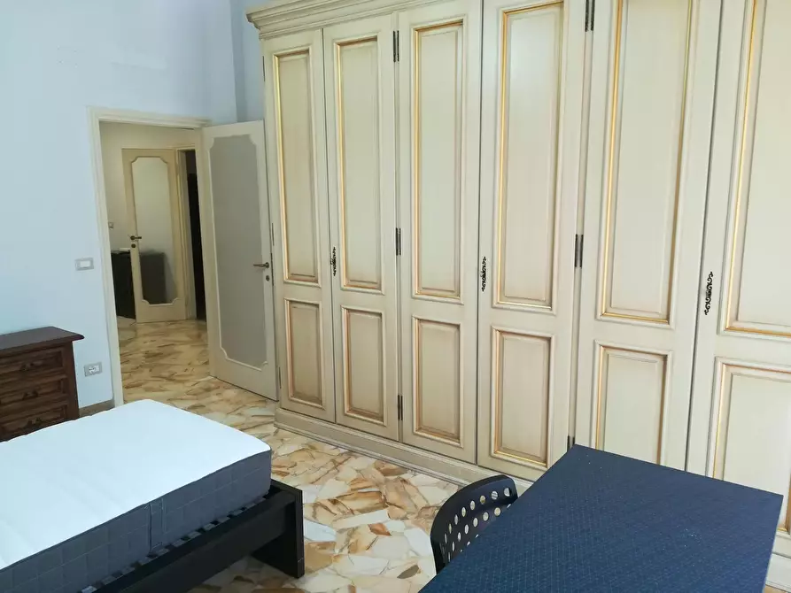 Immagine 3 di Camera in affitto  in Via Caduti di Cefalonia a Firenze