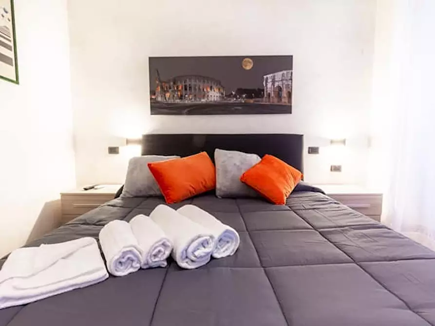 Immagine 7 di Appartamento in affitto  in Via Calatafimi a Roma