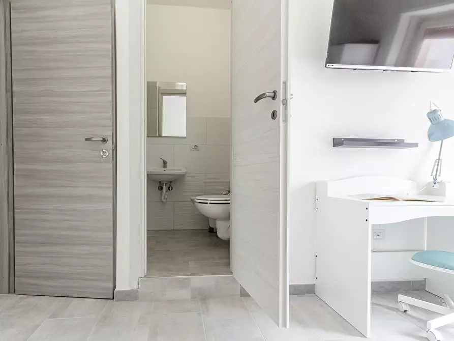 Immagine 8 di Camera in affitto  in Via Alceo Cattalocchino a Sassari