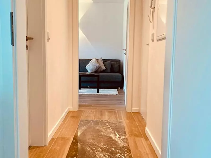 Immagine 4 di Appartamento in affitto  in Segeberger Weg a Düsseldorf
