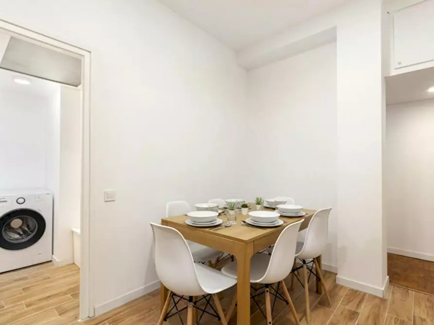 Immagine 3 di Camera in affitto  in Carrer de Balmes a Barcelona