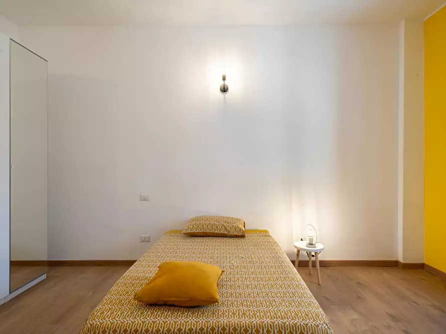 Immagine 2 di Camera in affitto  in Viale Gran Sasso a Milano