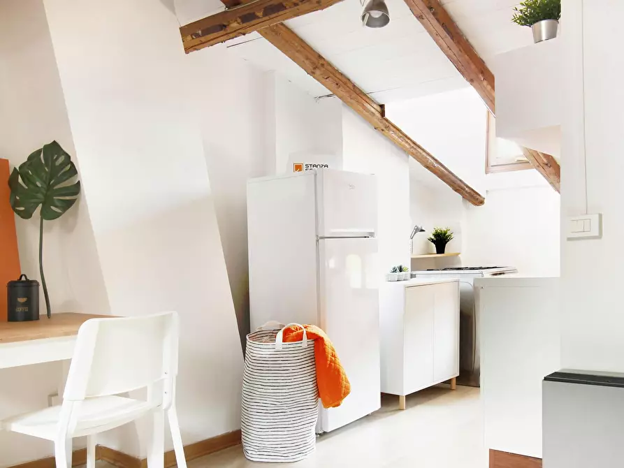 Immagine 6 di Camera in affitto  in Via Altaseta a Bologna