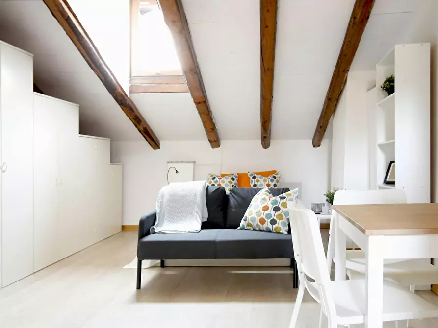 Immagine 4 di Camera in affitto  in Via Altaseta a Bologna