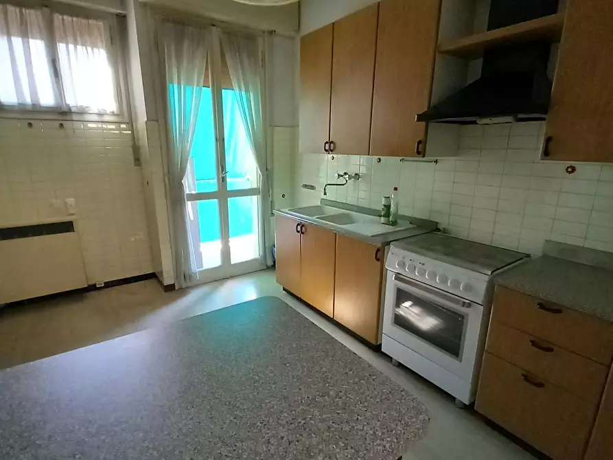 Immagine 8 di Camera in affitto  in Piazza San Francesco d'Assisi a Bologna