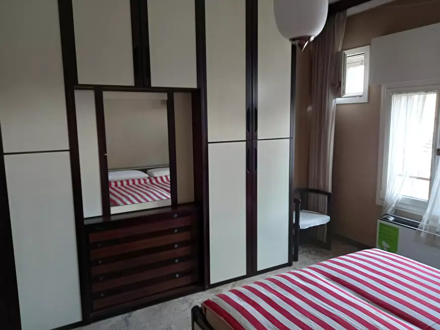 Immagine 5 di Camera in affitto  in Piazza San Francesco d'Assisi a Bologna