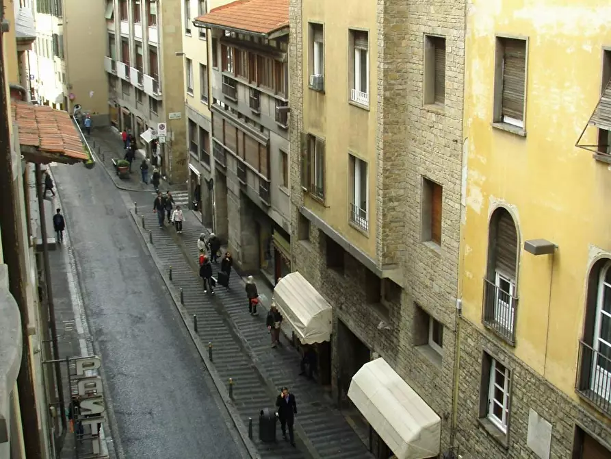 Immagine 7 di Camera in affitto  in Via dei Guicciardini a Firenze