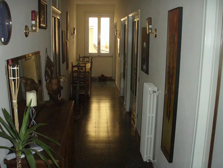 Immagine 8 di Camera in affitto  in Via dei Guicciardini a Firenze