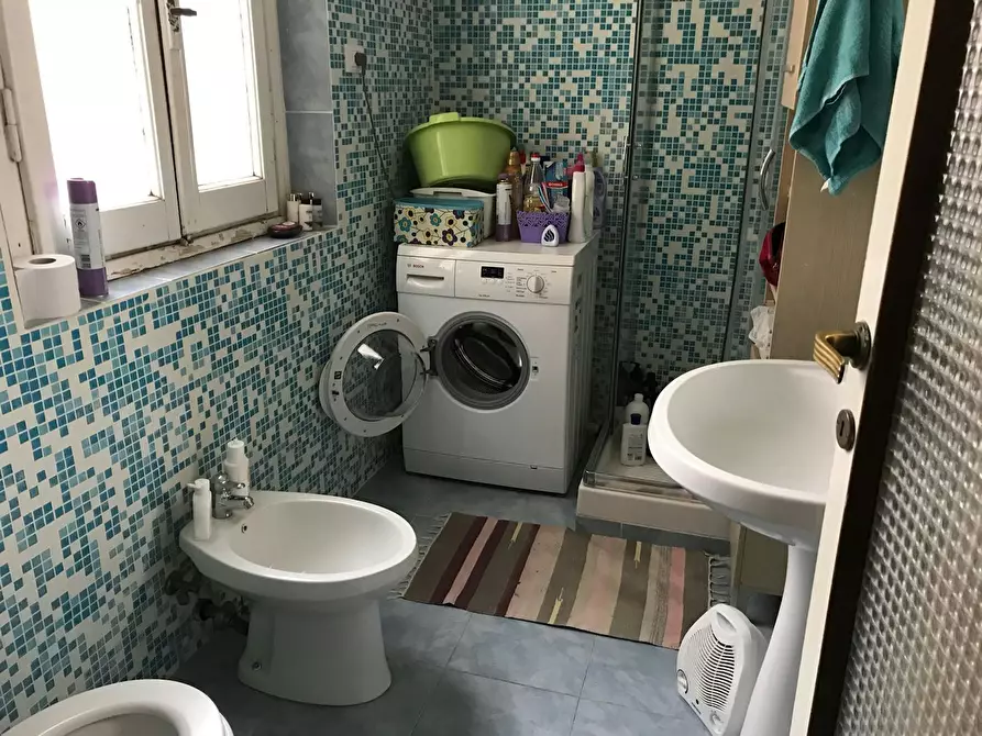 Immagine 9 di Camera in affitto  in Via dei Guicciardini a Firenze