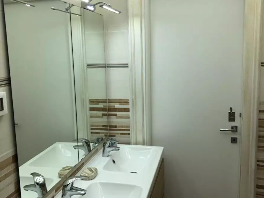 Immagine 4 di Camera in affitto  in Corso Racconigi a Torino