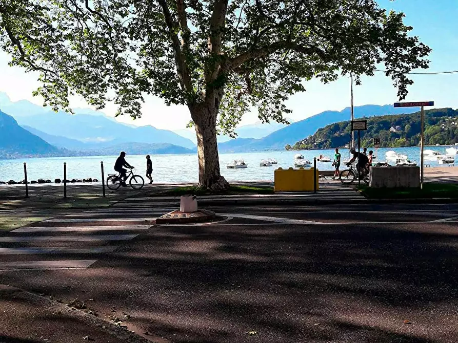 Immagine 6 di Appartamento in affitto  in Rue Éloi Serand a Annecy