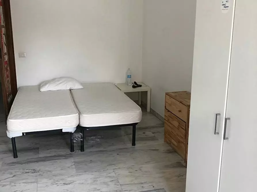 Immagine 3 di Camera in affitto  in Via Andrea Sacchi a Roma