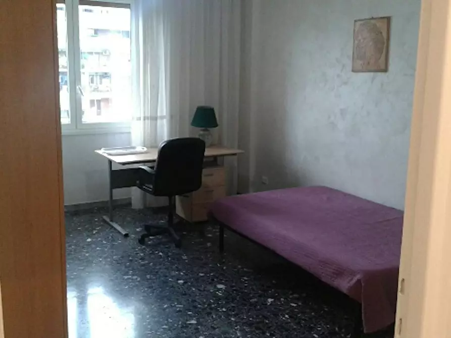 Immagine 1 di Camera in affitto  in Via Aquilonia a Roma