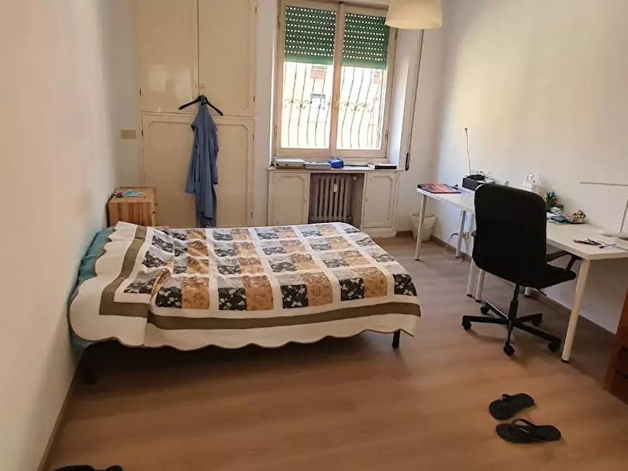 Immagine 1 di Camera in affitto  in Via della Brianza a Roma