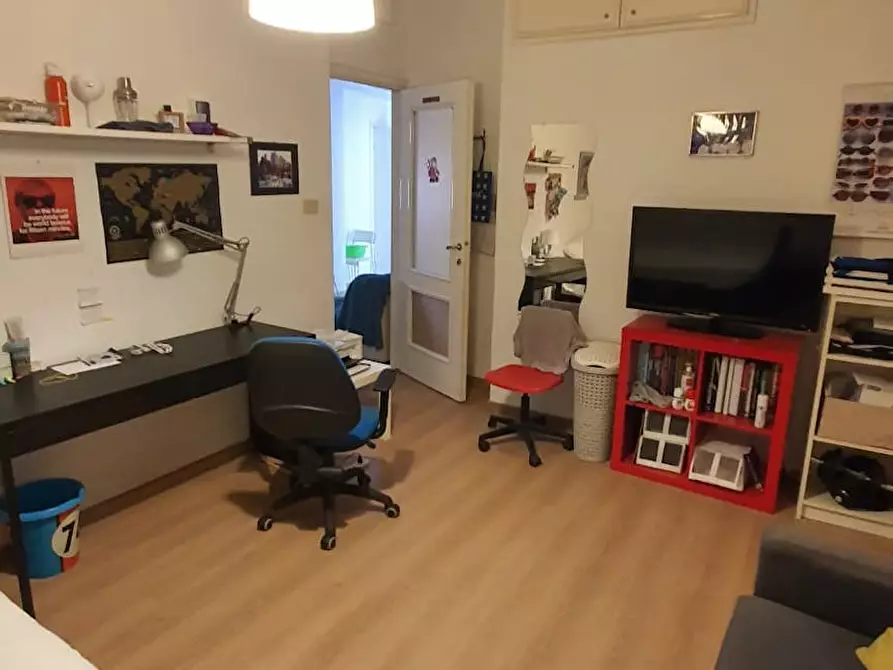 Immagine 4 di Camera in affitto  in Via della Brianza a Roma