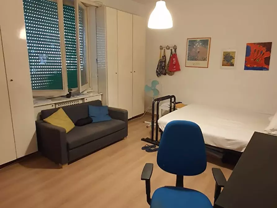 Immagine 1 di Camera in affitto  in Via della Brianza a Roma