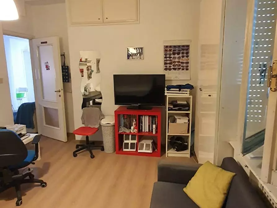 Immagine 3 di Camera in affitto  in Via della Brianza a Roma