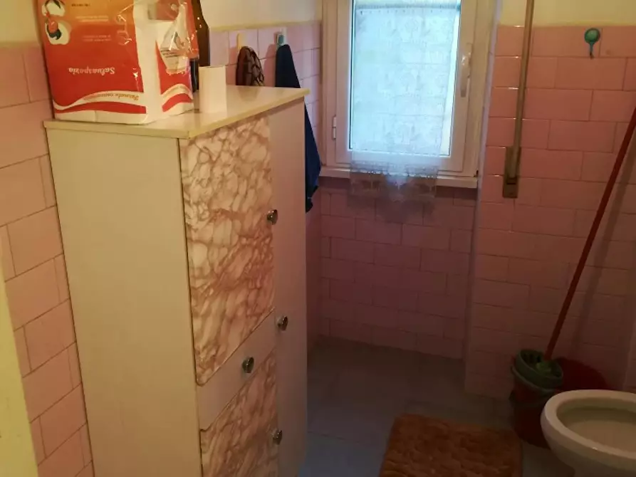 Immagine 8 di Camera in affitto  in Via Caio Sulpicio a Roma