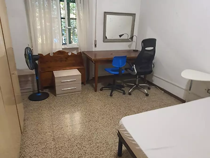 Immagine 1 di Camera in affitto  in Via Caio Sulpicio a Roma