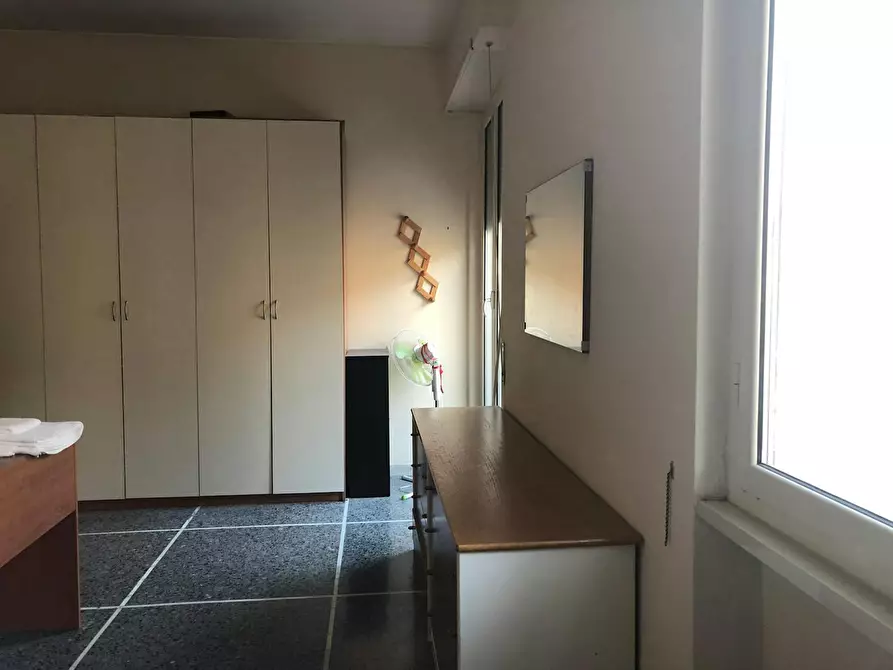 Immagine 1 di Camera in affitto  in Via Sirte a Roma