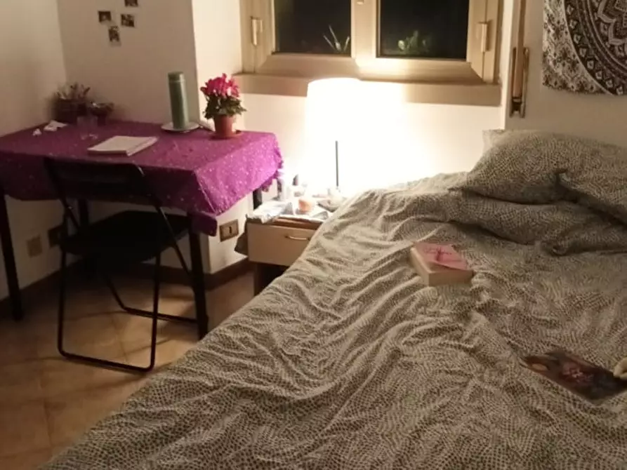 Immagine 4 di Camera in affitto  in Via Francesco Datini a Roma