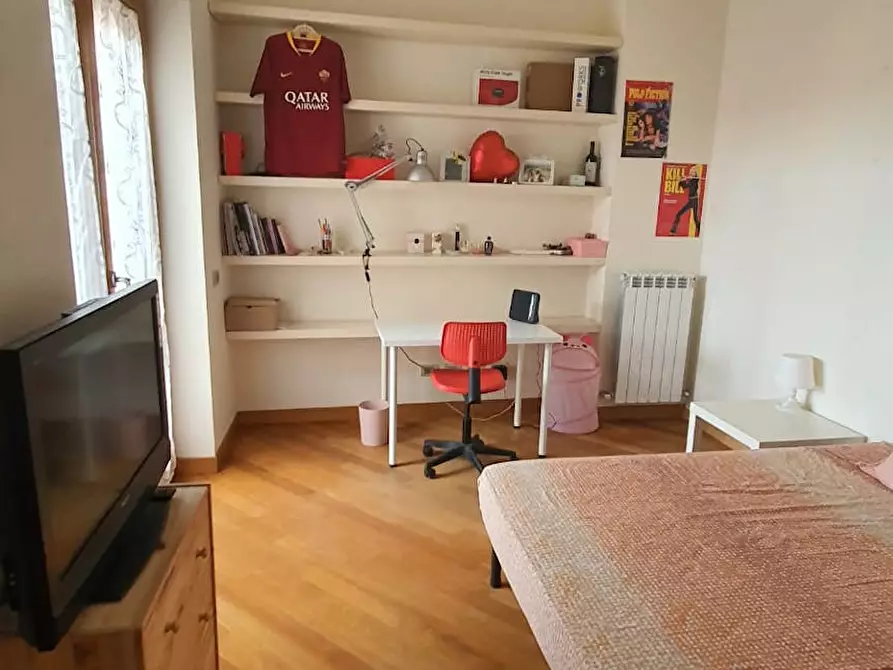 Immagine 3 di Camera in affitto  in Via Diego Angeli a Roma
