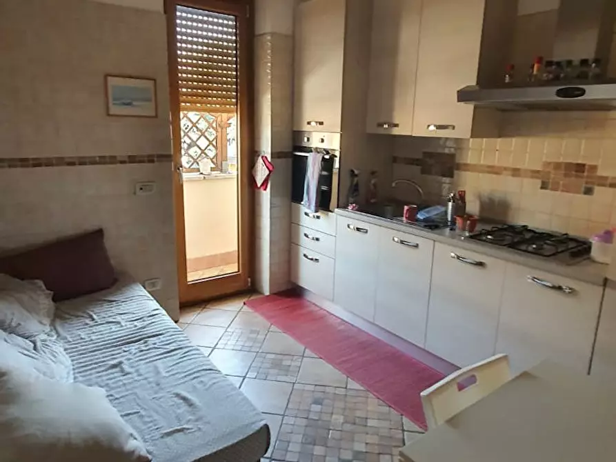 Immagine 5 di Camera in affitto  in Via Diego Angeli a Roma