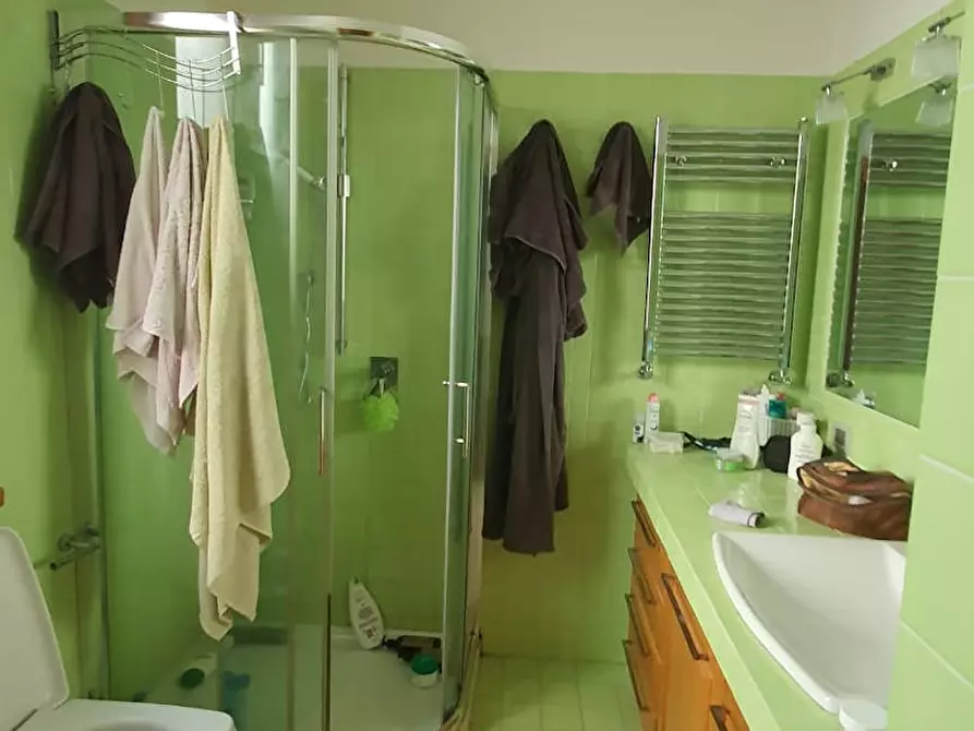 Immagine 10 di Camera in affitto  in Via Diego Angeli a Roma