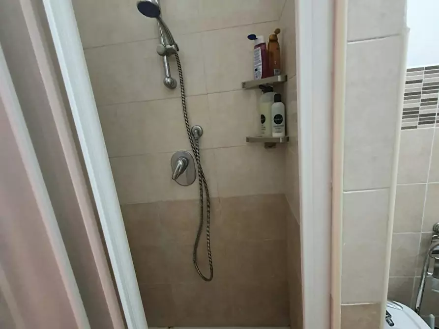 Immagine 9 di Camera in affitto  in Via Fezzan a Roma