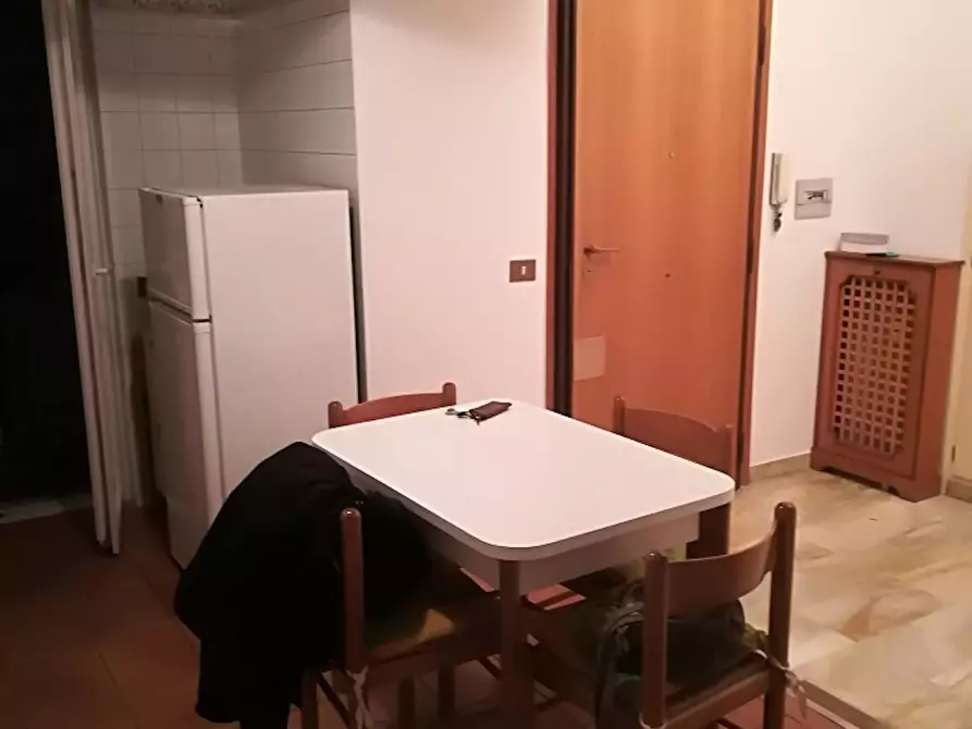Immagine 9 di Camera in affitto  in Via Franco Sacchetti a Roma