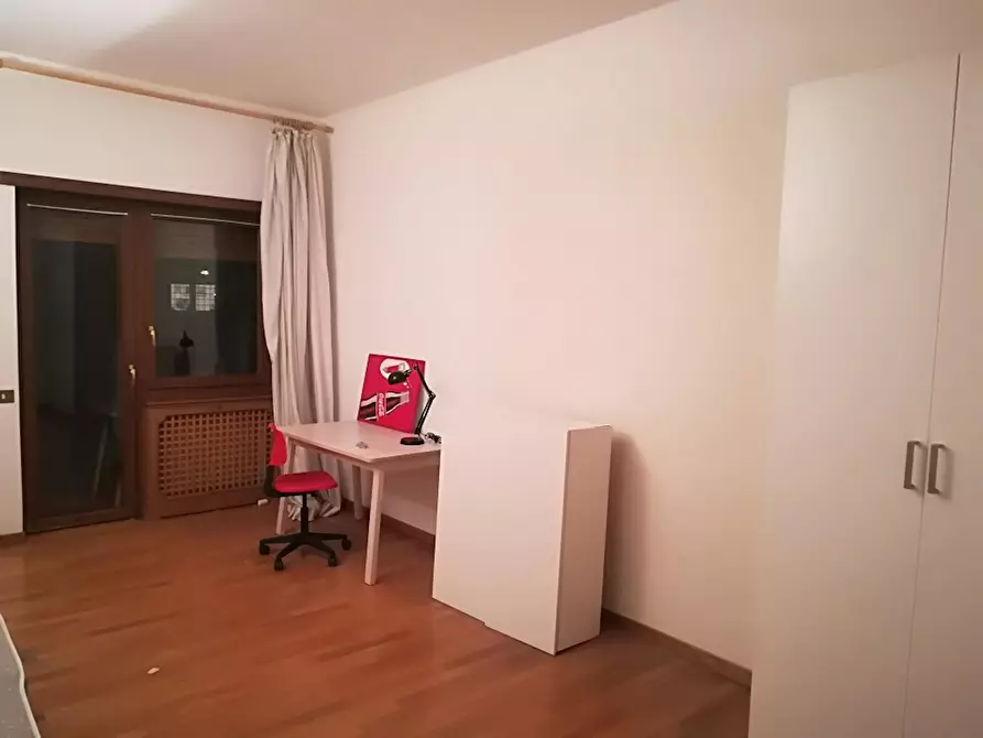 Immagine 4 di Camera in affitto  in Via Franco Sacchetti a Roma