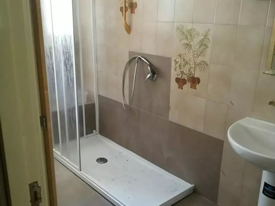 Immagine 9 di Camera in affitto  in Via dei Galla e Sidama a Roma