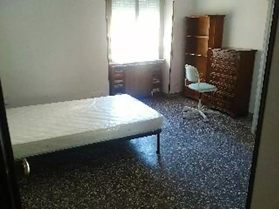 Immagine 2 di Camera in affitto  in Via Giacomo Boni a Roma