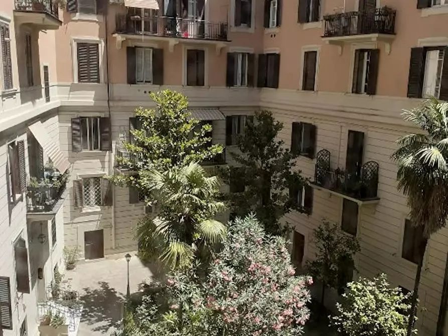 Immagine 5 di Camera in affitto  in Viale Liegi a Roma