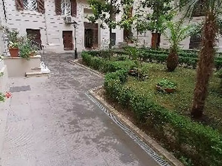 Immagine 8 di Camera in affitto  in Viale Liegi a Roma