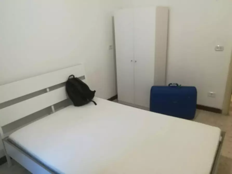Immagine 5 di Camera in affitto  in Viale Liegi a Roma