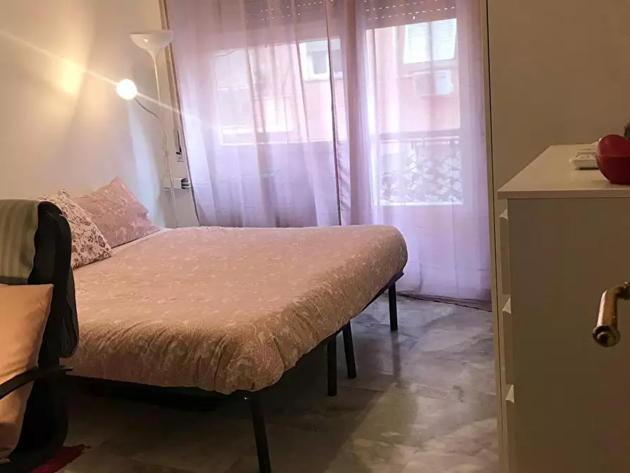 Immagine 5 di Camera in affitto  in Via Livorno a Roma