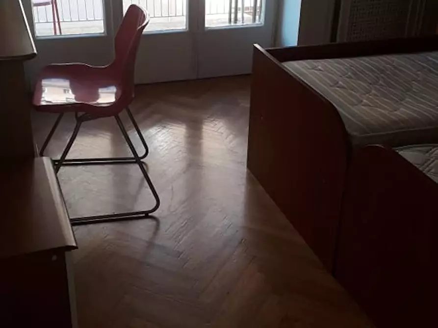 Immagine 7 di Camera in affitto  in Via Lorenzo il Magnifico a Roma
