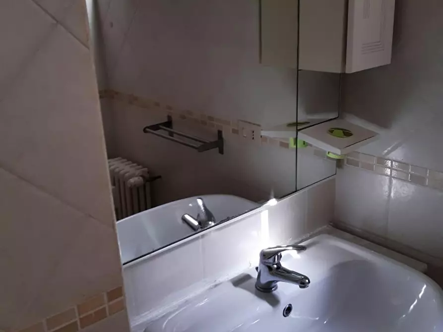 Immagine 8 di Camera in affitto  in Via Lorenzo il Magnifico a Roma