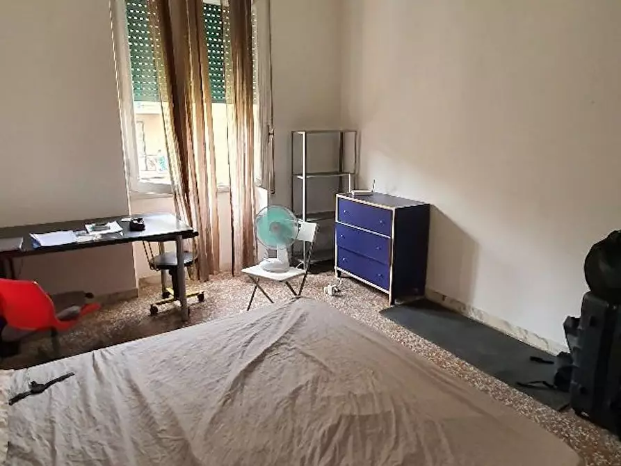Immagine 2 di Camera in affitto  in Via Lucrino a Roma