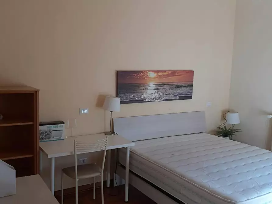 Immagine 3 di Camera in affitto  in Viale Marco Polo a Roma