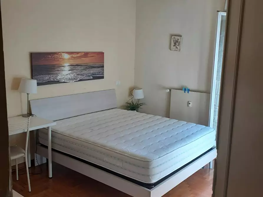 Immagine 5 di Camera in affitto  in Viale Marco Polo a Roma